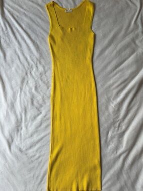 Ribbed Sleeveless Midi Dress